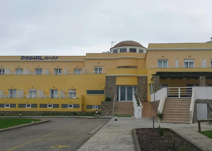 Hotel Pinhal Mar Peniche